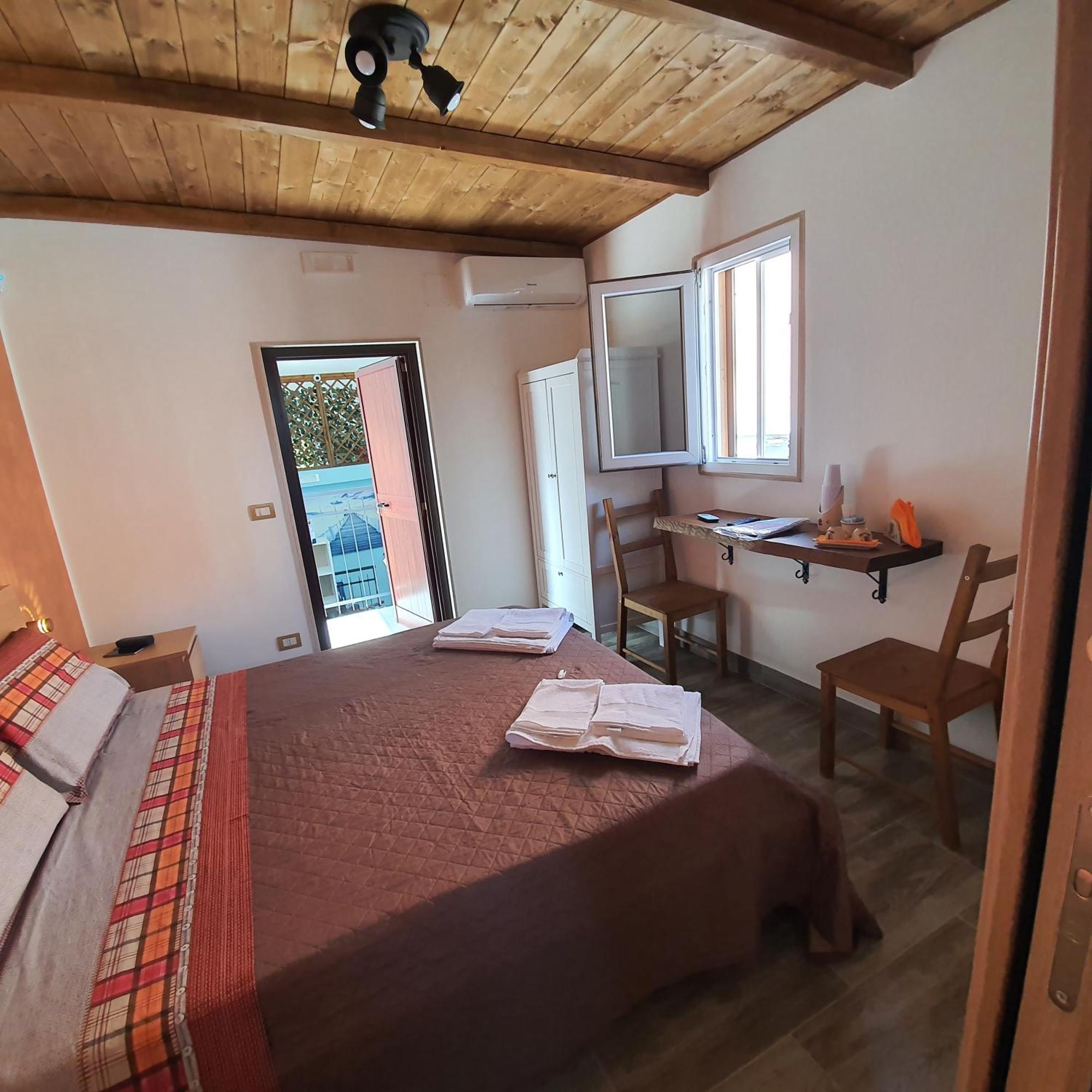 Bed and Breakfast Angela'S House Таранто Екстер'єр фото